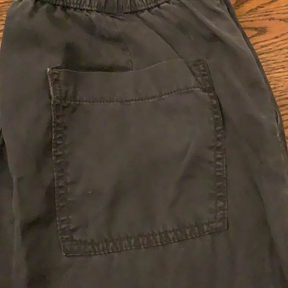American Eagle Jogger Style Flowy Pants - Picture 3 of 3